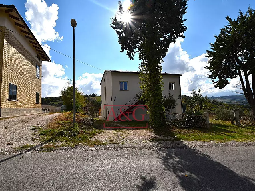Immagine 14 di Casa indipendente in vendita  in Contrada Fiastra a Ripe San Ginesio
