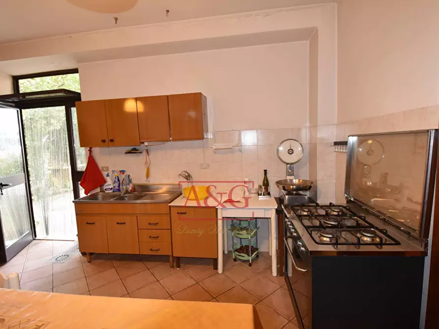 Immagine 26 di Appartamento in vendita  in via john kennedy 4 a Amandola