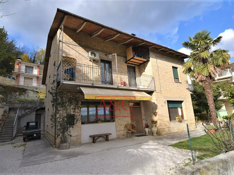Immagine 1 di Appartamento in vendita  in via john kennedy 4 a Amandola