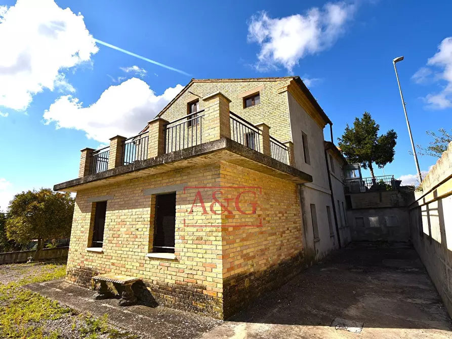 Immagine 13 di Casa indipendente in vendita  in Via Vincenzo Bellini a Falerone