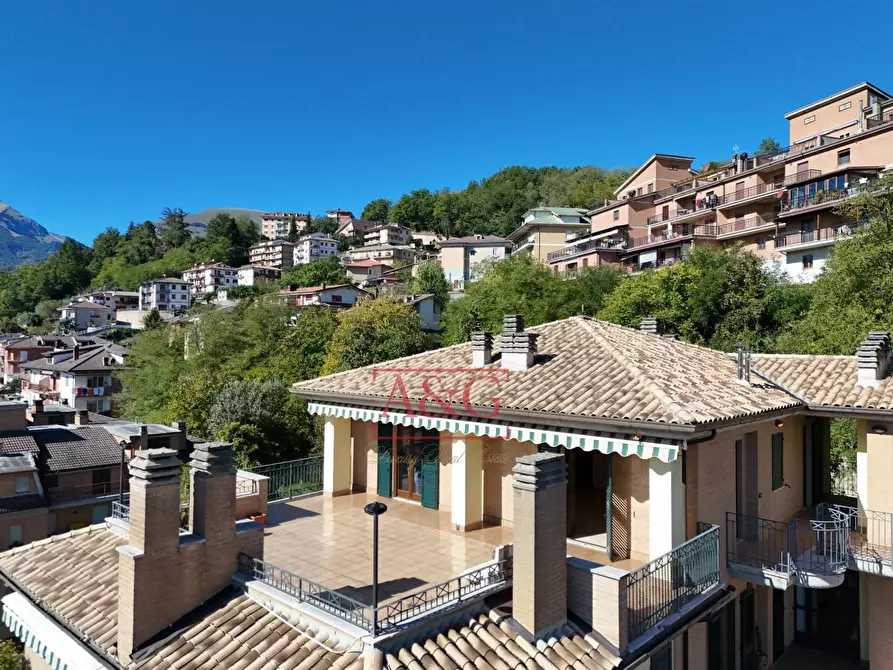 Immagine 2 di Appartamento in vendita  in Via Angelo Biondi 2 a Amandola