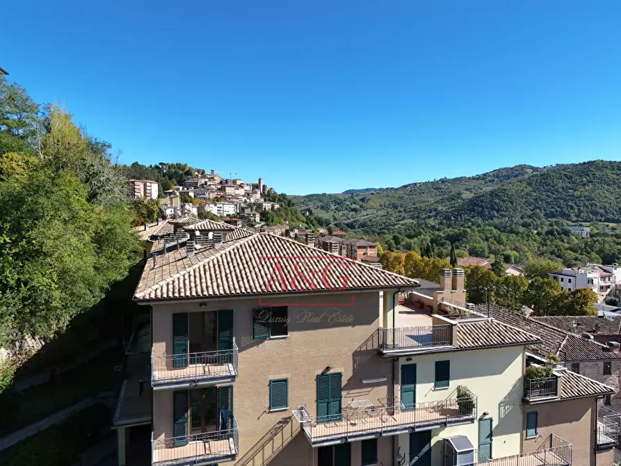 Immagine 8 di Appartamento in vendita  in Via Angelo Biondi 2 a Amandola