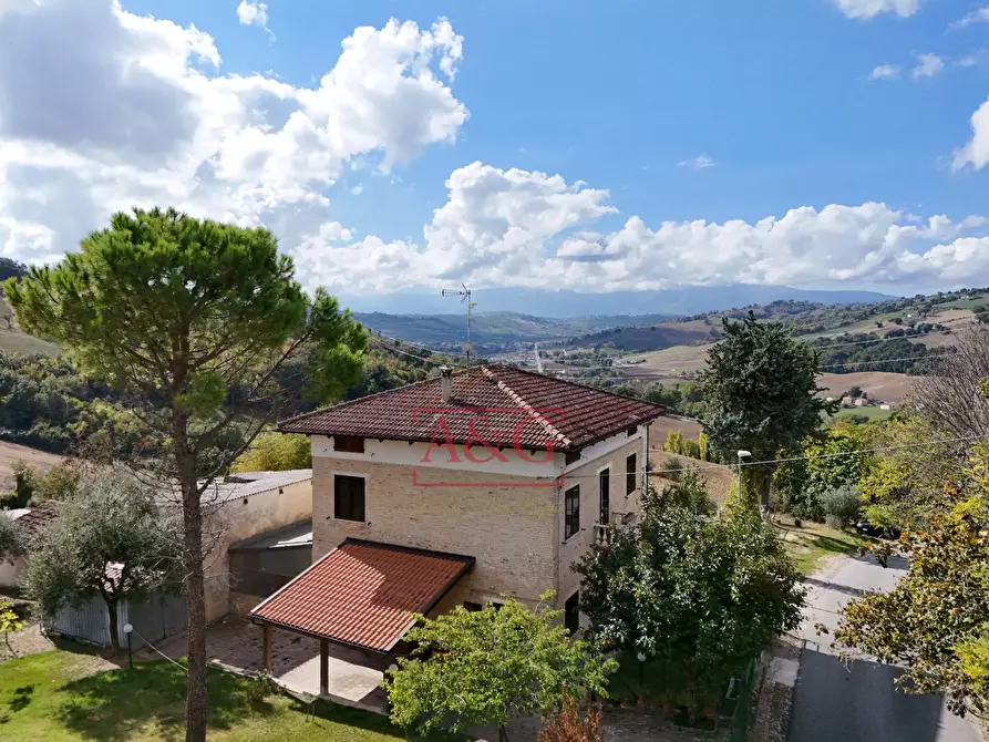 Immagine 16 di Casa indipendente in vendita  in Contrada Fiastra a Ripe San Ginesio