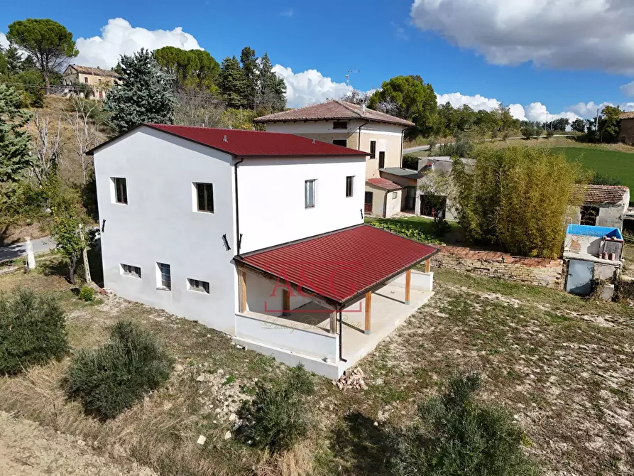 Immagine 17 di Casa indipendente in vendita  in Contrada Fiastra a Ripe San Ginesio