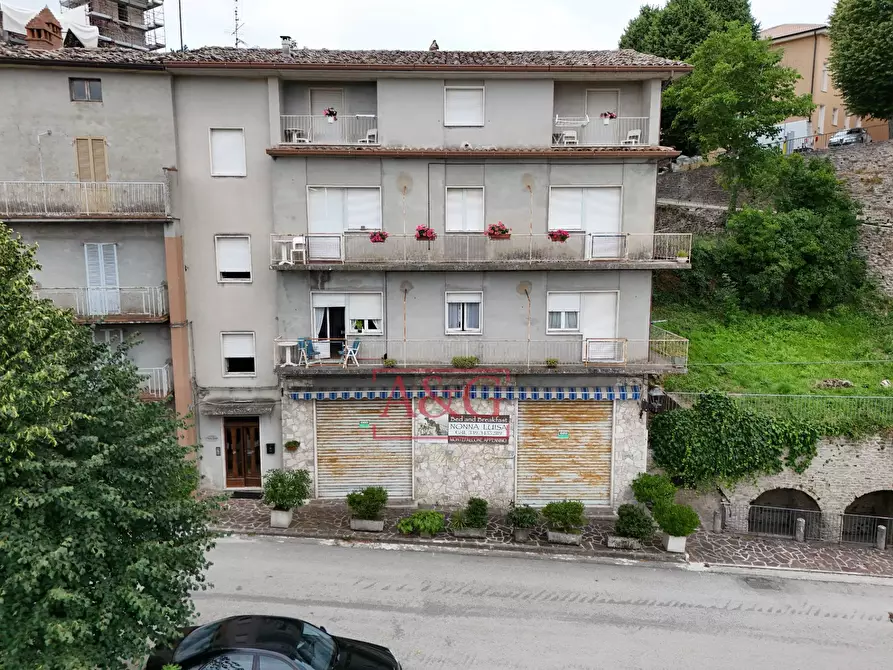Immagine 2 di Appartamento in vendita  in Via Roma a Montefalcone Appennino