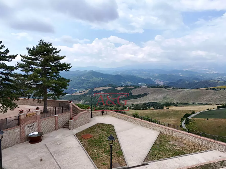 Immagine 52 di Appartamento in vendita  in Via Roma a Montefalcone Appennino