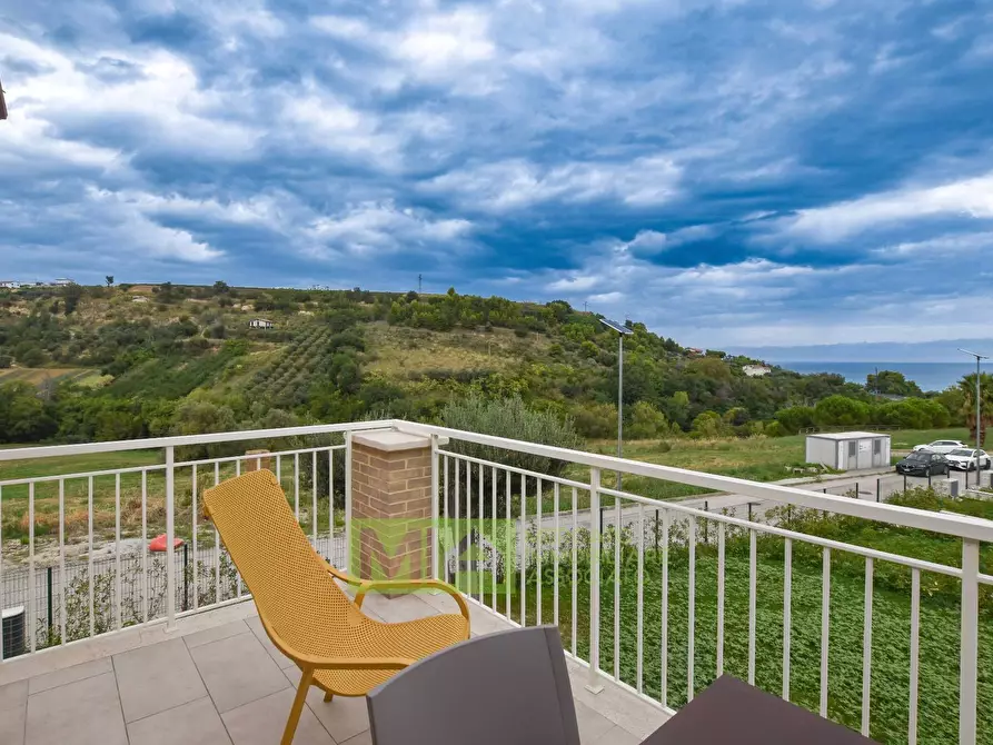 Immagine 27 di Villa in vendita  a Campofilone