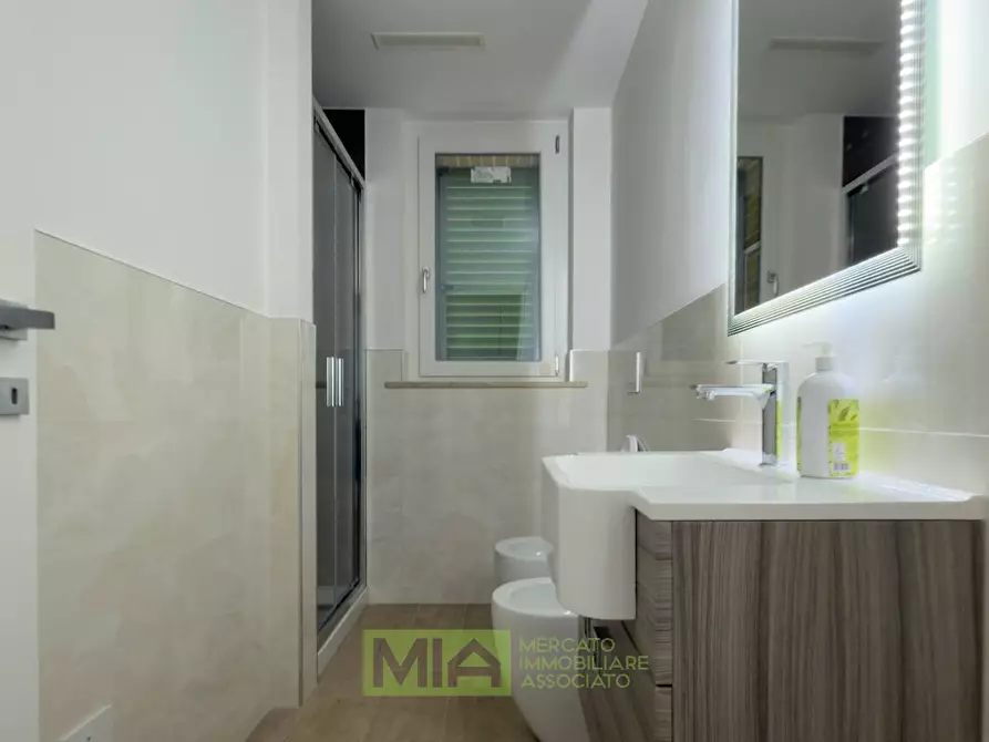 Immagine 33 di Villa in vendita  a Campofilone