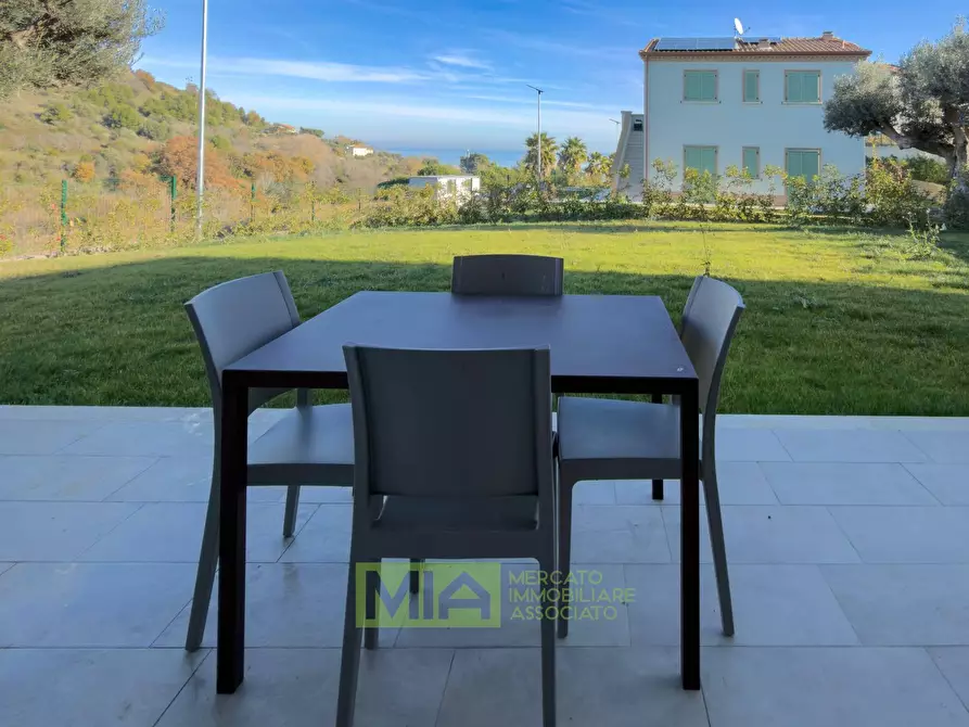 Immagine 41 di Villa in vendita  a Campofilone