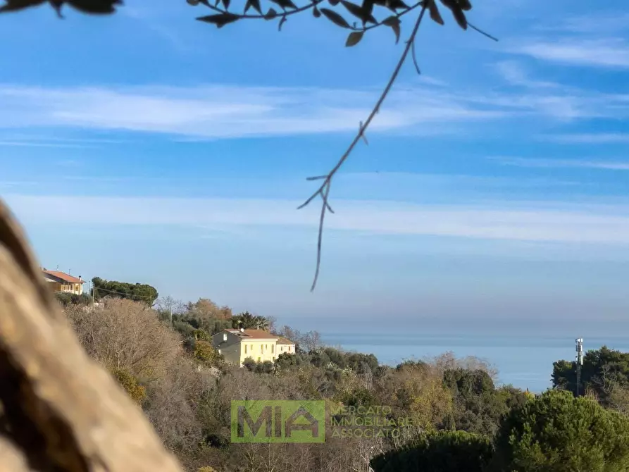 Immagine 43 di Villa in vendita  a Campofilone