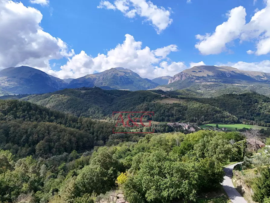 Immagine 27 di Rustico / casale in vendita  in villa casa paradisi superiore snc a Amandola