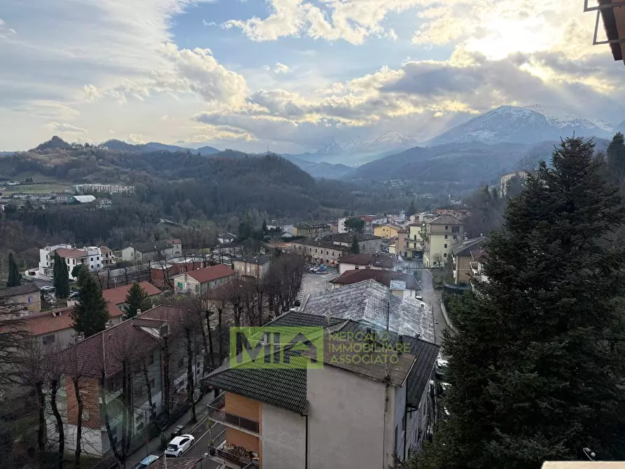 Immagine 9 di Appartamento in vendita  in Via Papa Giovanni XXIII 14 a Amandola