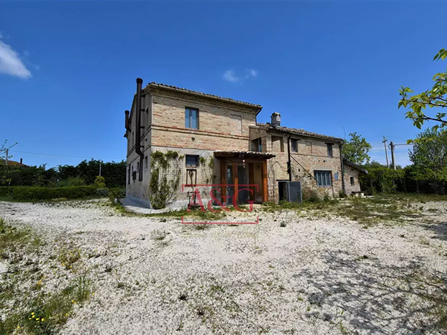 Immagine 41 di Rustico / casale in vendita  in Frazione Montefiore a Recanati