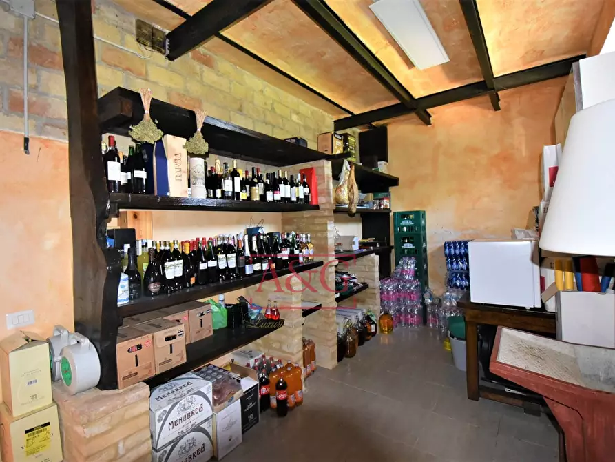 Immagine 12 di Rustico / casale in vendita  in Frazione Montefiore a Recanati