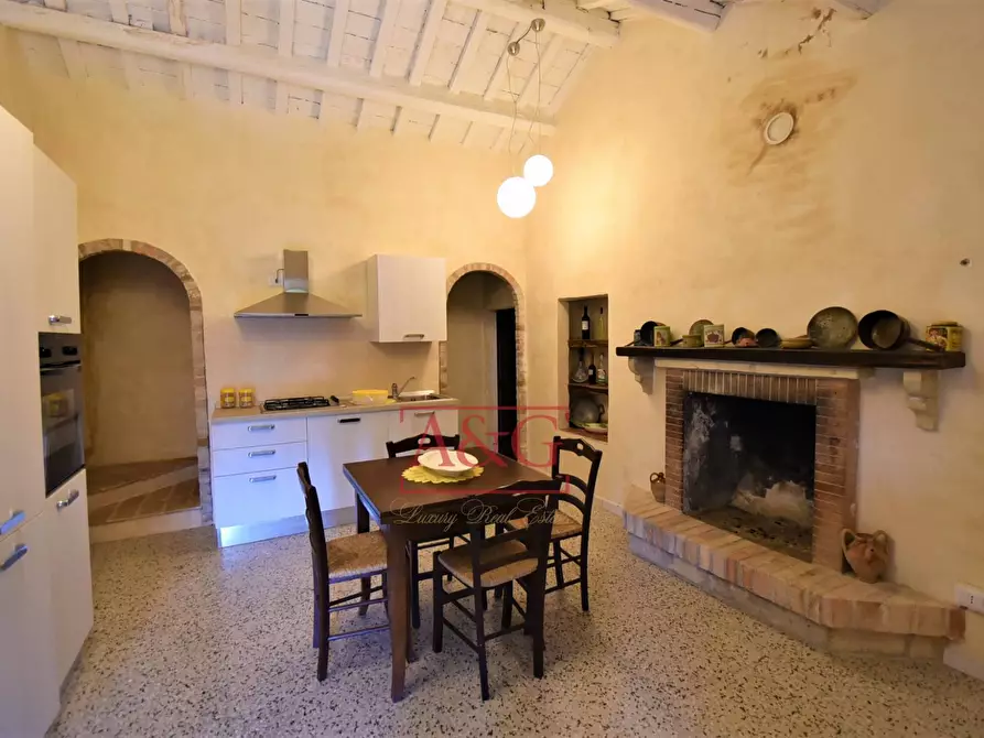 Immagine 25 di Rustico / casale in vendita  in Frazione Montefiore a Recanati