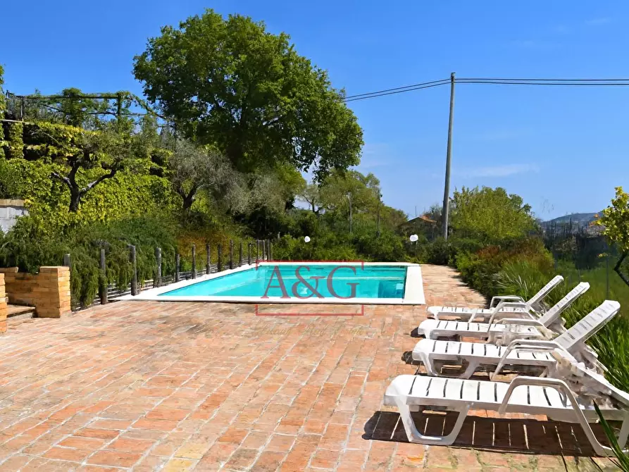 Immagine 6 di Rustico / casale in vendita  in Frazione Montefiore a Recanati