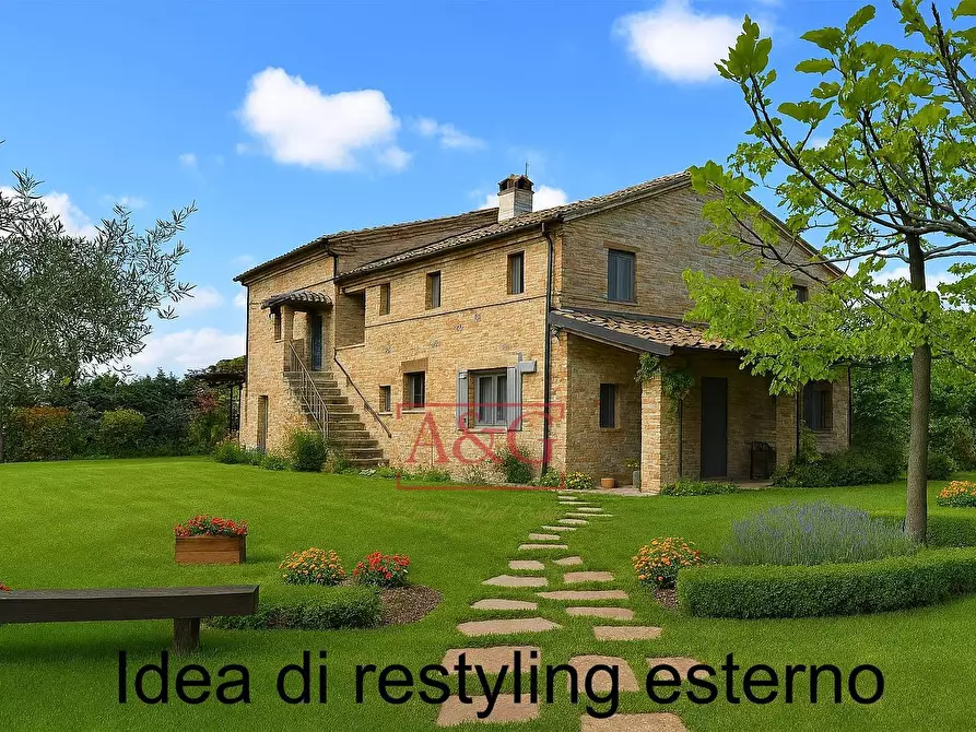 Immagine 1 di Rustico / casale in vendita  in Frazione Montefiore a Recanati