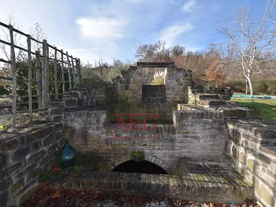 Immagine 16 di Rustico / casale in vendita  in VILLA CACCIANEBBIA a Amandola