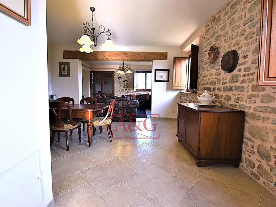 Immagine 20 di Rustico / casale in vendita  in VILLA CACCIANEBBIA a Amandola