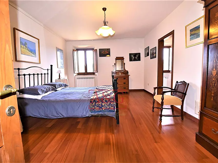 Immagine 34 di Rustico / casale in vendita  in VILLA CACCIANEBBIA a Amandola