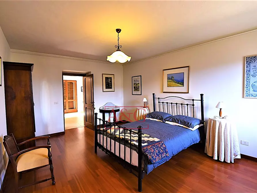 Immagine 36 di Rustico / casale in vendita  in VILLA CACCIANEBBIA a Amandola