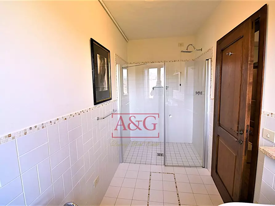 Immagine 38 di Rustico / casale in vendita  in VILLA CACCIANEBBIA a Amandola