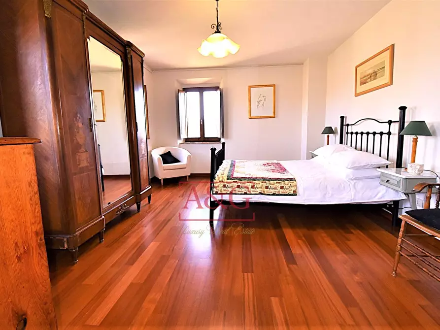 Immagine 42 di Rustico / casale in vendita  in VILLA CACCIANEBBIA a Amandola