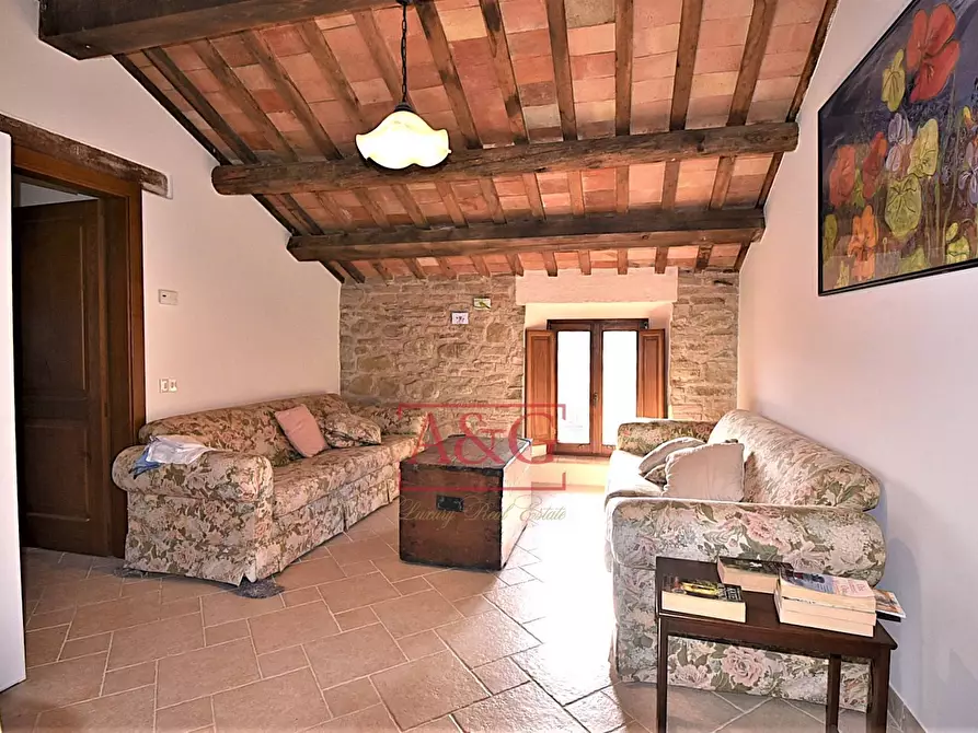 Immagine 50 di Rustico / casale in vendita  in VILLA CACCIANEBBIA a Amandola