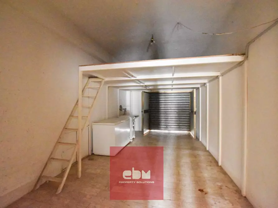 Immagine 20 di Appartamento in vendita  in Via Della Repubblica a Comunanza