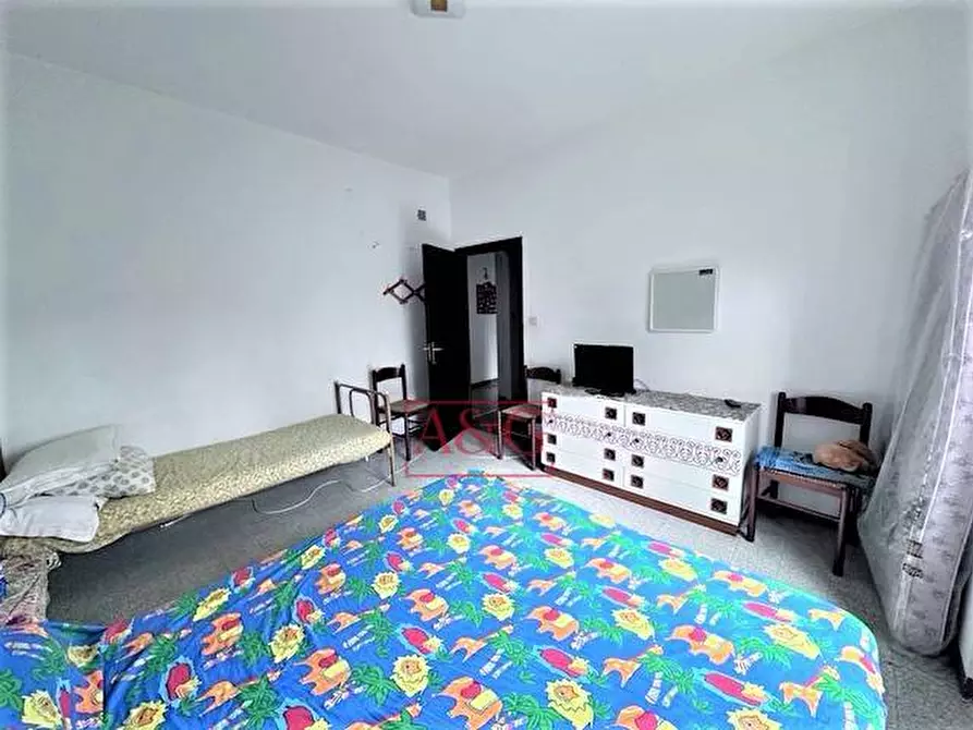 Immagine 5 di Appartamento in vendita  in villa verri a Amandola