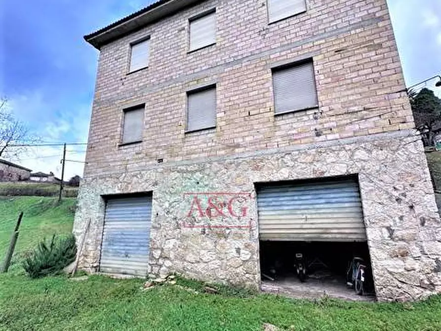 Immagine 14 di Appartamento in vendita  in villa verri a Amandola