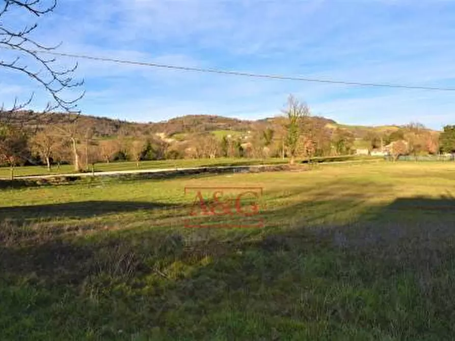 Immagine 1 di Terreno agricolo in vendita  in Contrada Schito a Sarnano