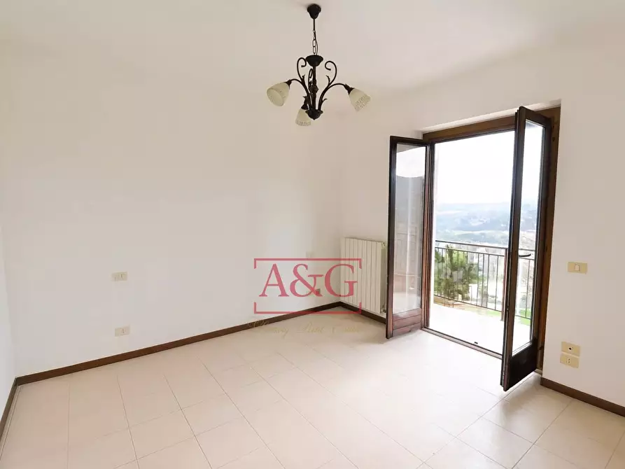 Immagine 9 di Appartamento in vendita  in Via G. Puccini 12 a Sarnano