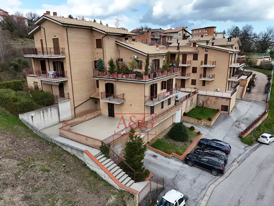 Immagine 29 di Appartamento in vendita  in Via G. Puccini 12 a Sarnano