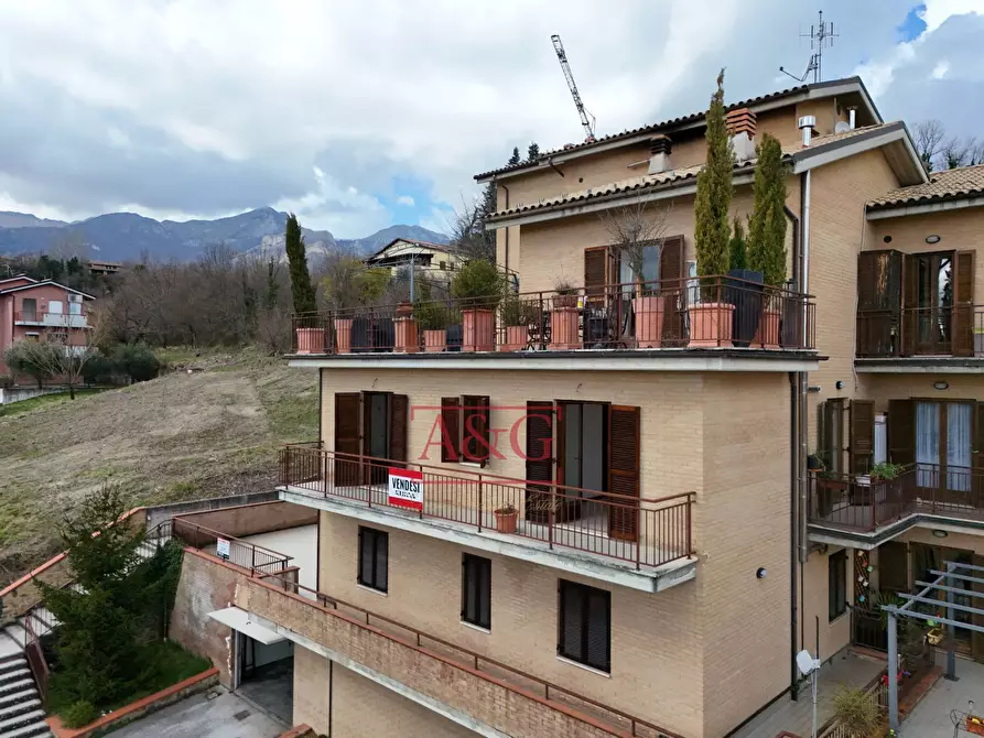 Immagine 34 di Appartamento in vendita  in Via G. Puccini 12 a Sarnano