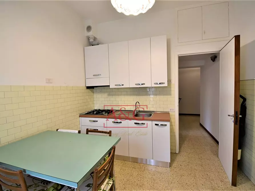 Immagine 4 di Appartamento in vendita  in Borgo Garibaldi 95 a Sarnano