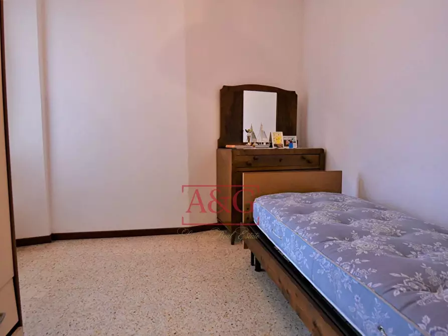 Immagine 12 di Appartamento in vendita  in Borgo Garibaldi 95 a Sarnano