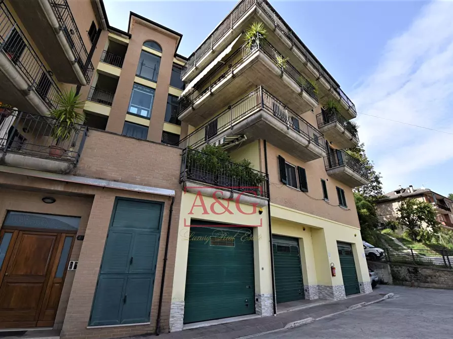 Immagine 2 di Appartamento in vendita  in via Angelo Biondi 2 a Amandola