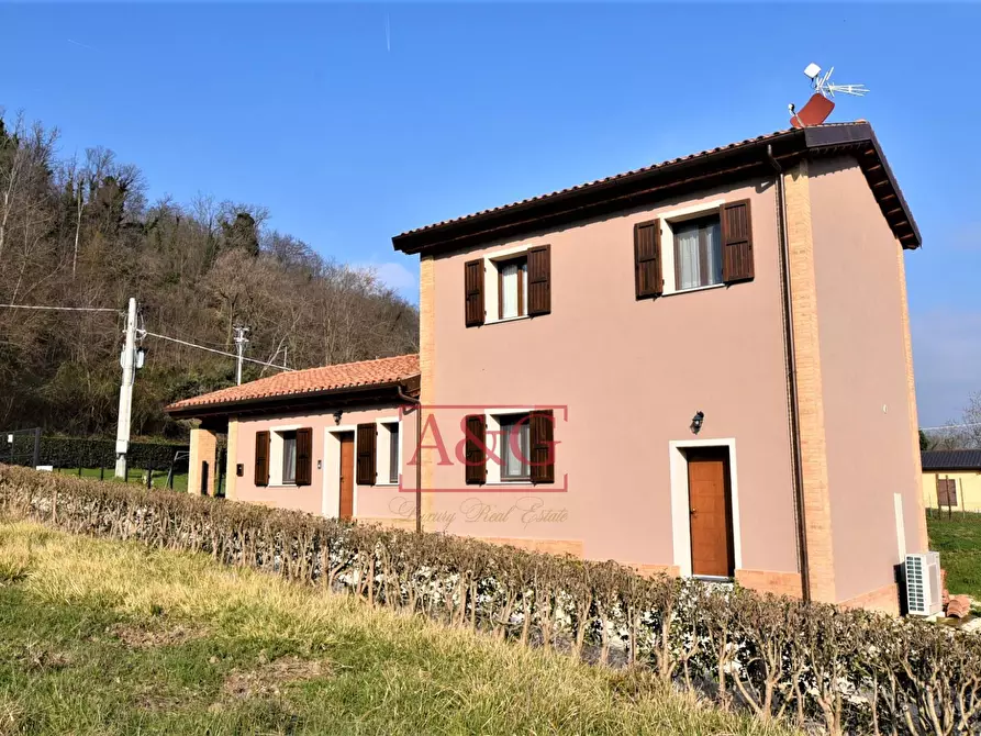 Immagine 4 di Rustico / casale in vendita  in Contrada Morico 73 a San Ginesio