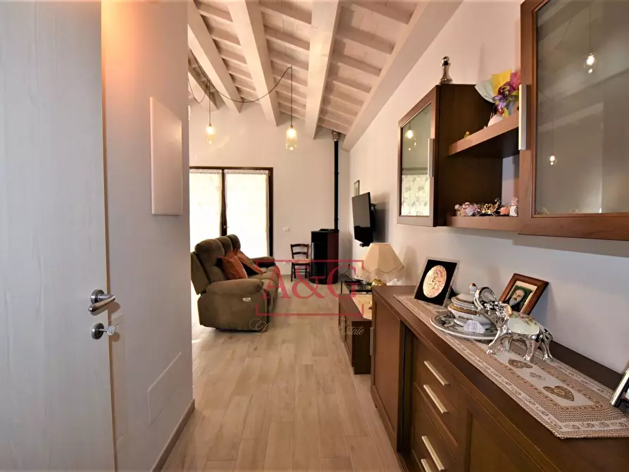 Immagine 9 di Rustico / casale in vendita  in Contrada Morico 73 a San Ginesio