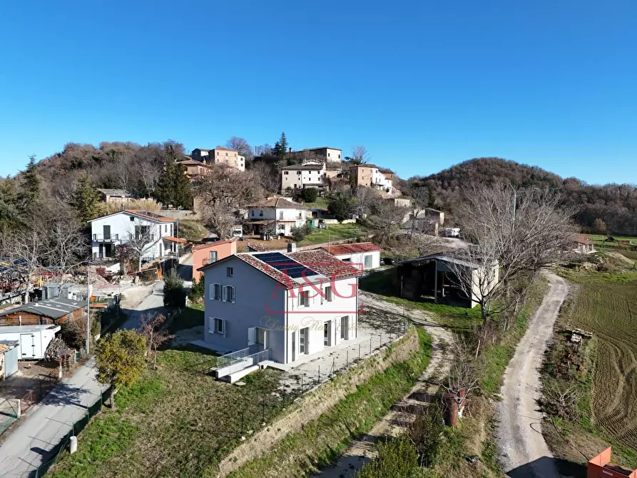 Immagine 5 di Villa in vendita  in Contrada Morichella 28 a San Ginesio