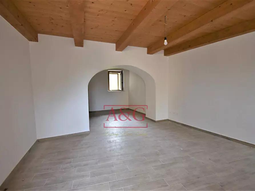 Immagine 4 di Casa indipendente in vendita  in Via Villa Verri 12 a Amandola