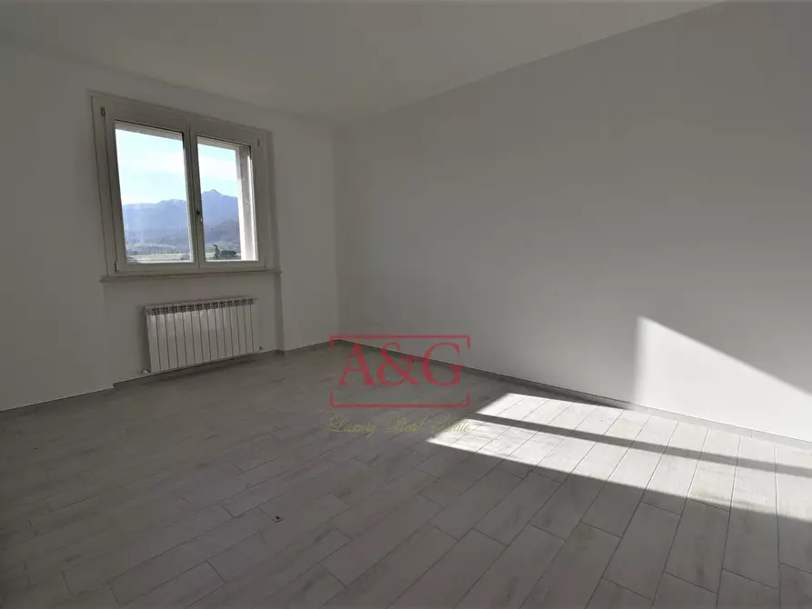Immagine 10 di Villa in vendita  in Contrada Morichella 28 a San Ginesio