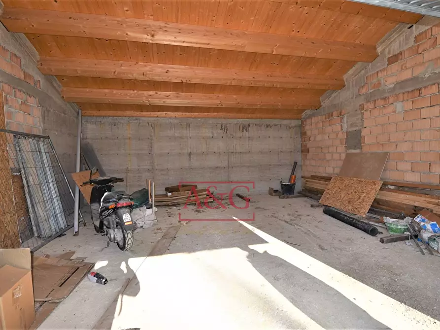 Immagine 27 di Villa in vendita  in Contrada Morichella 28 a San Ginesio