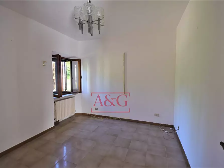 Immagine 19 di Casa indipendente in vendita  in Via Villa Salvi a Amandola
