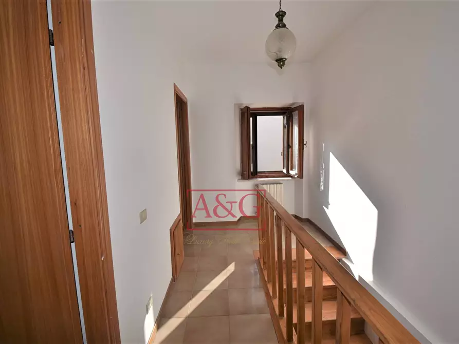 Immagine 18 di Casa indipendente in vendita  in Via Villa Salvi a Amandola