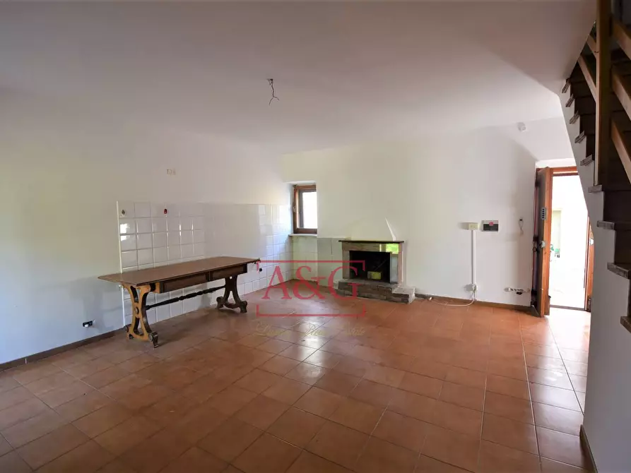 Immagine 14 di Casa indipendente in vendita  in Via Villa Salvi a Amandola