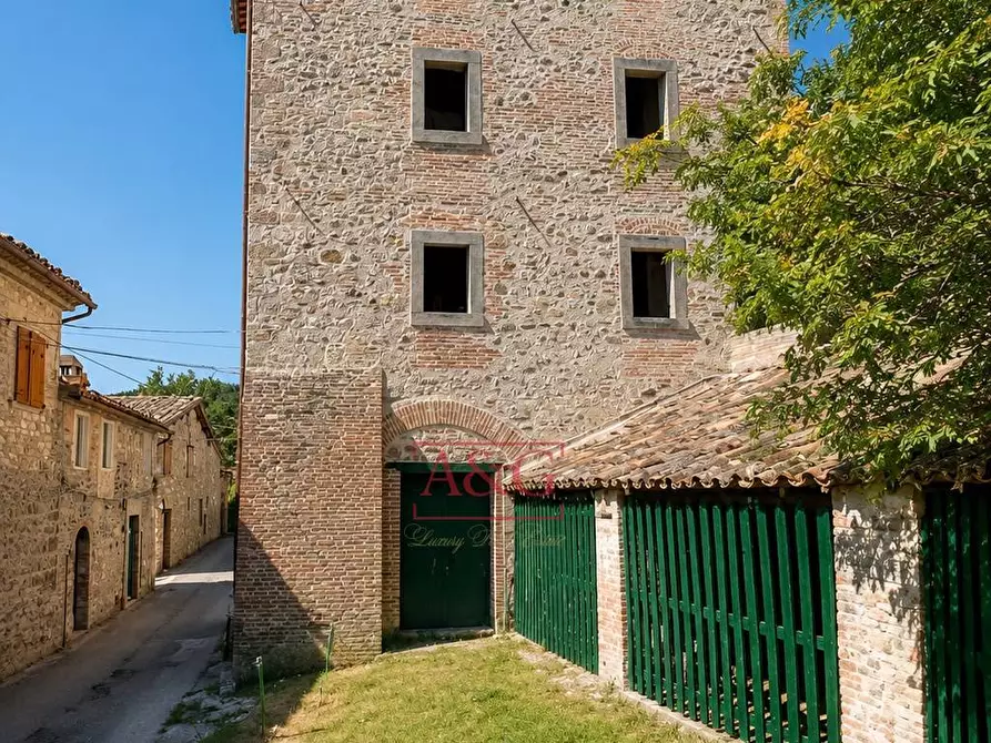 Immagine 3 di Casa indipendente in vendita  a Montefortino