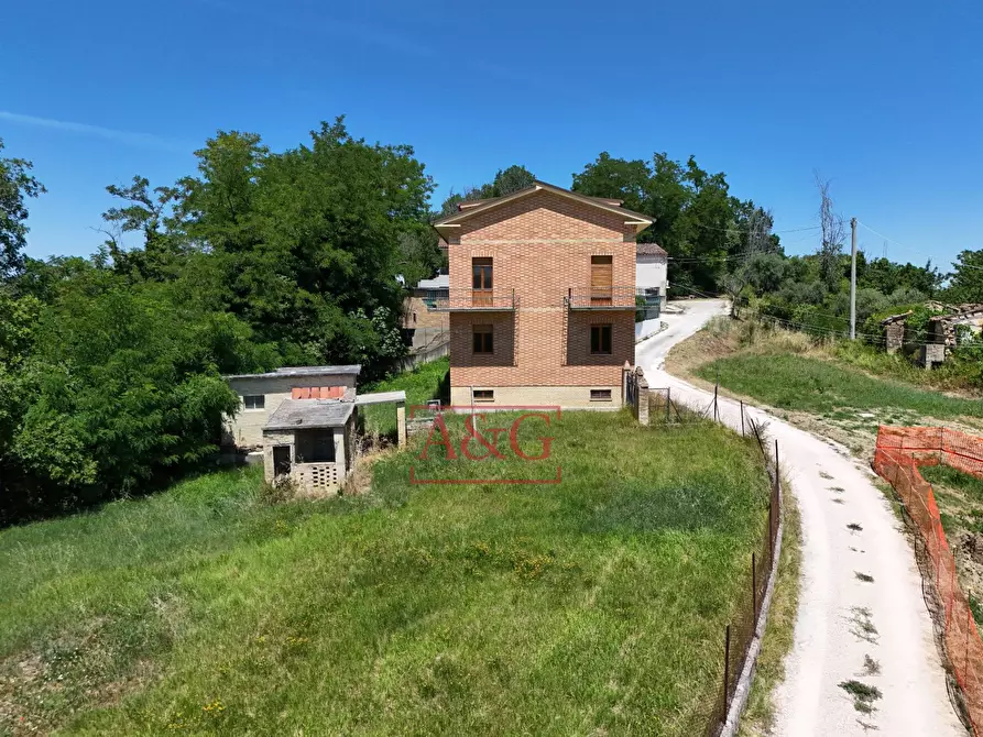 Immagine 65 di Casa indipendente in vendita  in Contrada Cornacchioni 57 a Penna San Giovanni