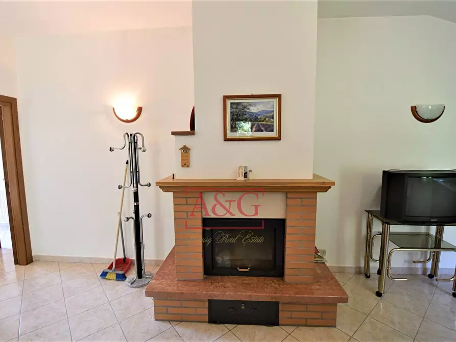 Immagine 2 di Appartamento in vendita  in Contrada Villa Vena a Amandola